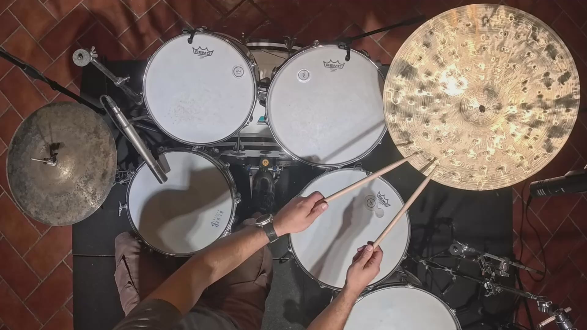 Galaxy 18 inch light crash cymbal